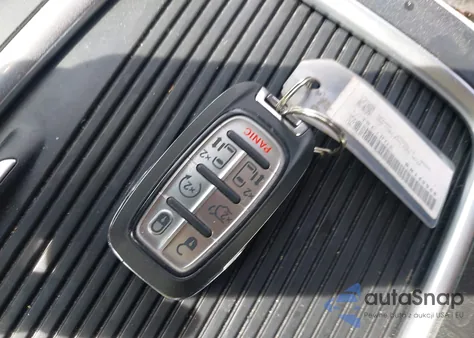 2024 Chrysler Pacifica Touring L z USA, uszkodzony, nr VIN 2C4RC1BG6RR140068